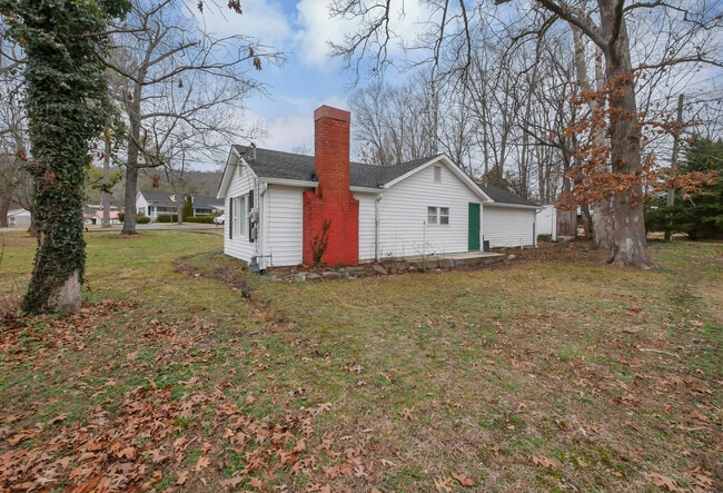 Building Photo - 40 Case Cir