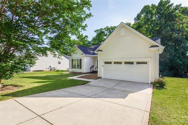Foto del edificio - 11724 Long Forest Dr