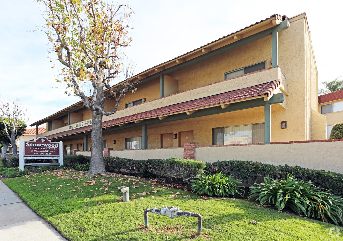 Stonewood Apartments Brea, CA