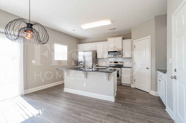 Foto del edificio - 9221 Evans Creek Ct