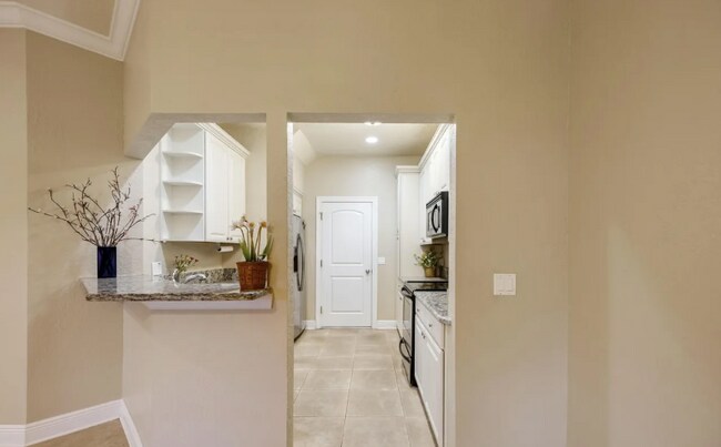 Foto del edificio - 1800 Kole Pl