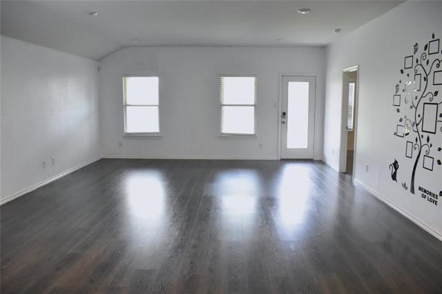 Building Photo - 111 Real Quiet Ln