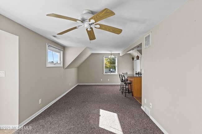 Building Photo - 633 N Manetta Dr