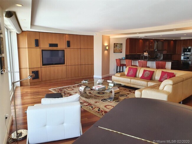 Foto del edificio - 5600  Collins Ave PH-A Miami Beach Fl 33140