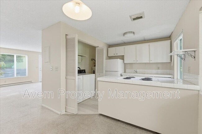 Foto del edificio - 5023-5033-5033 SW Pasadena St