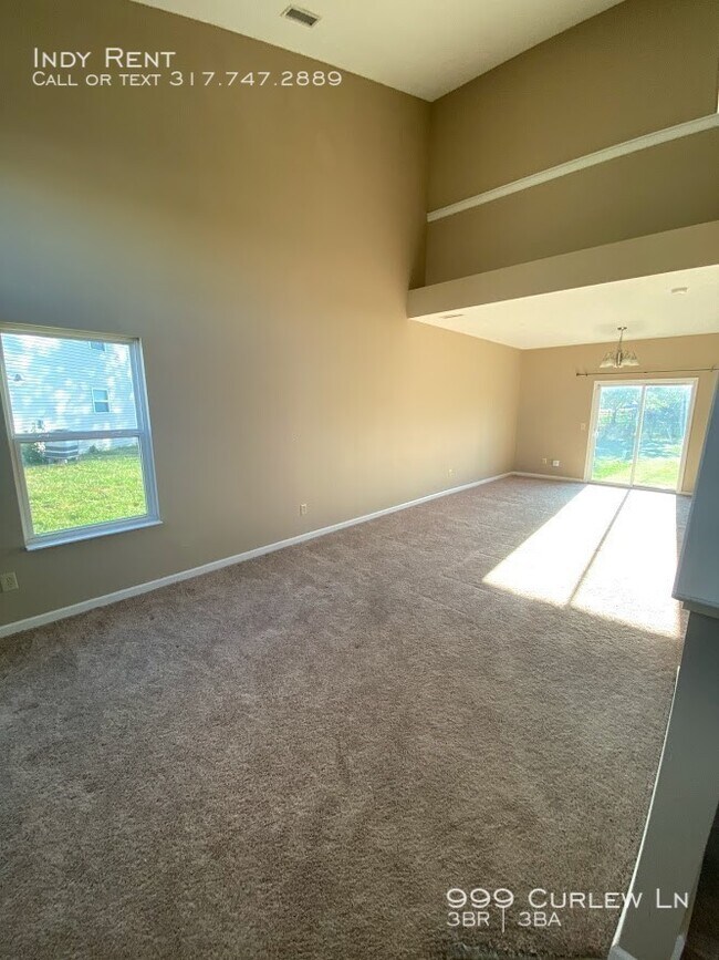 Building Photo - 999 Curlew Ln