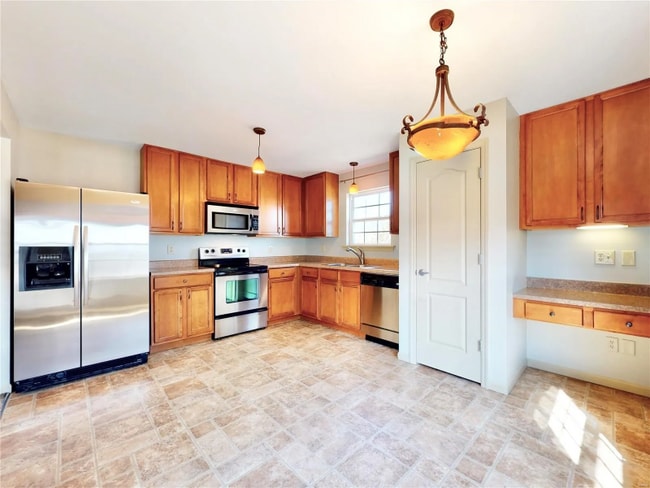 Building Photo - 5132 Welsh Dr