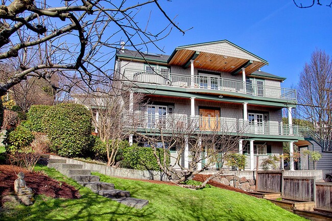 Foto del edificio - Queen Anne Home