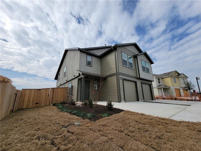 Foto del edificio - 12105 Short Leaf Path