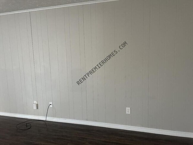 Foto del edificio - 10155 E 25th St