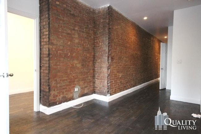 Building Photo - 221 E Broadway