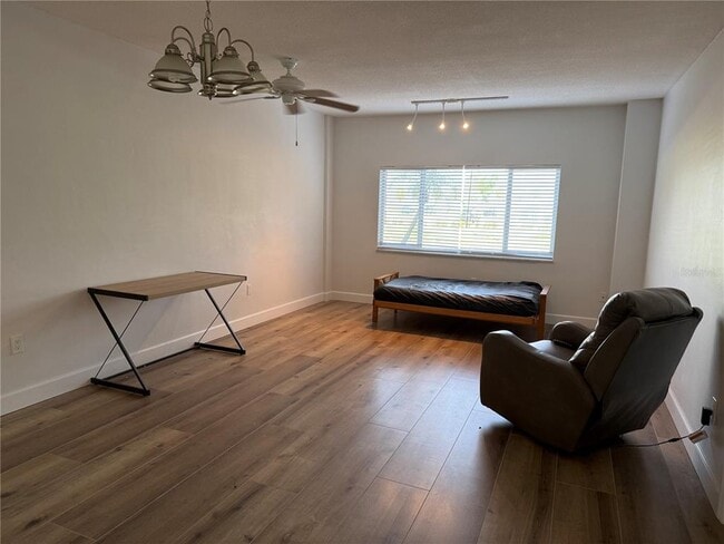 Foto del edificio - 1200 N Shore Dr NE