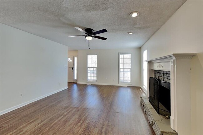 Foto del edificio - 162 Kipling Dr