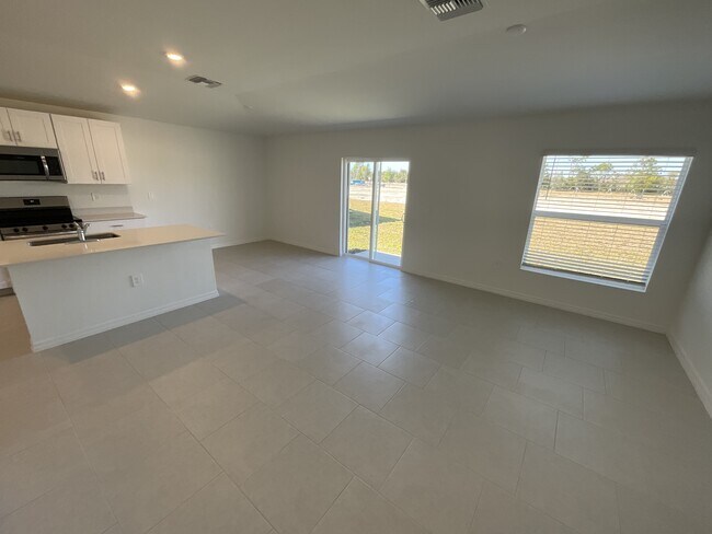 Foto del edificio - 17236 Cantu Ct