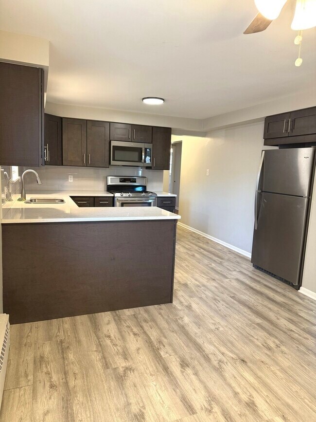 Foto del edificio - 4644 N Sayre Ave