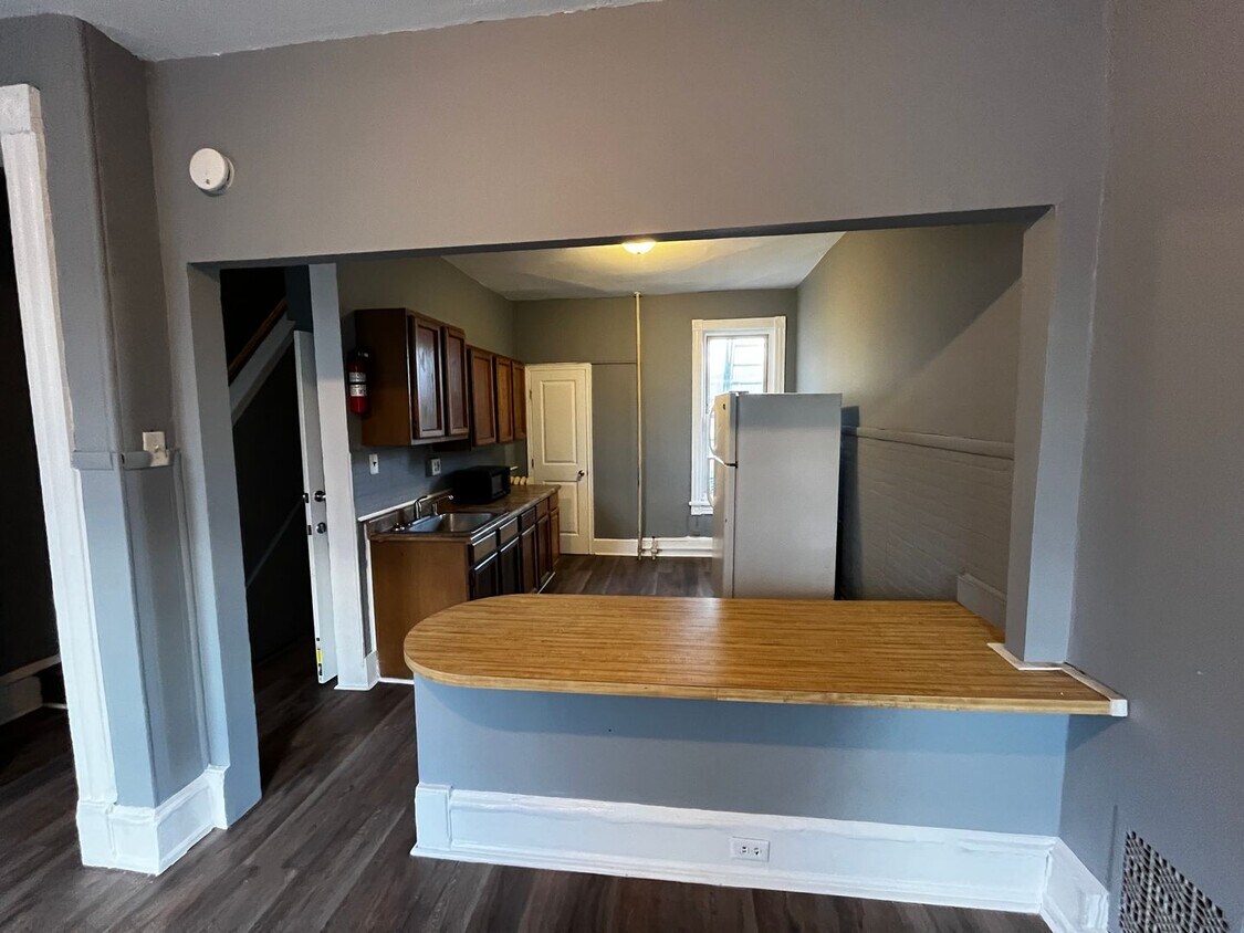 Primary Photo - 929 N 3rd St