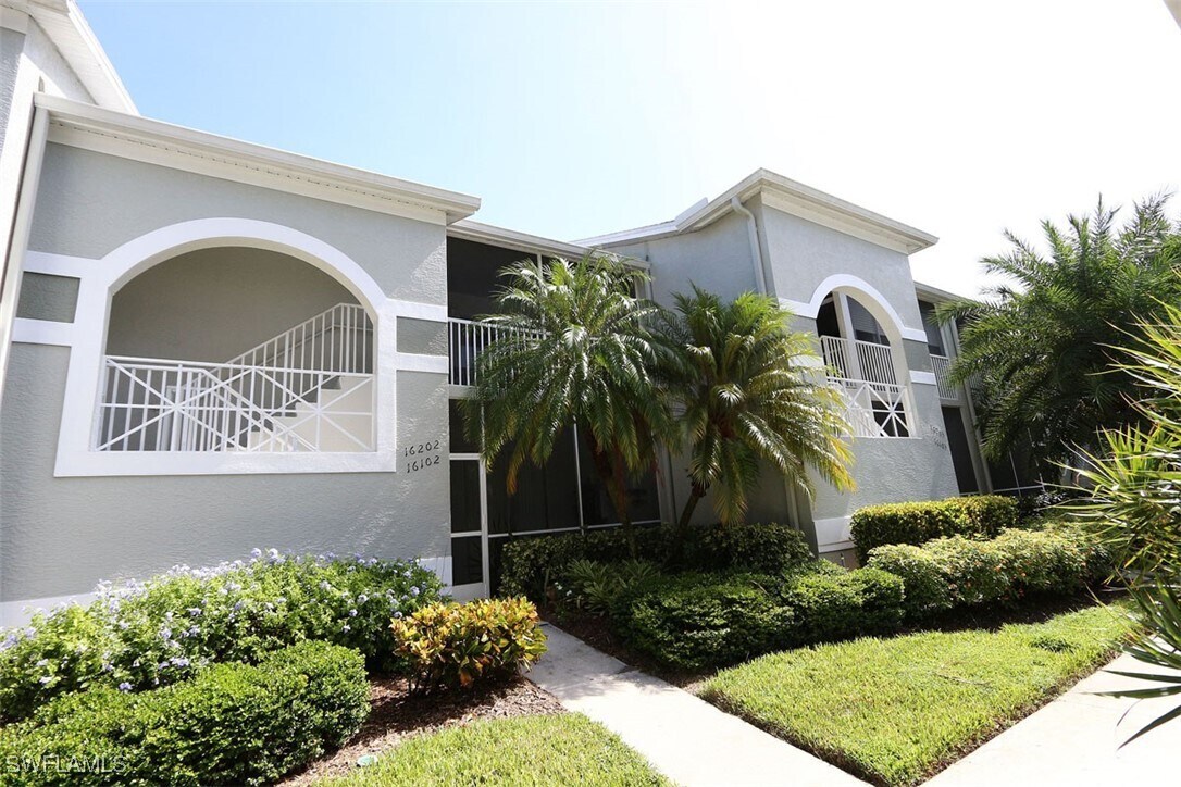 Foto principal - 26751 Clarkston Dr