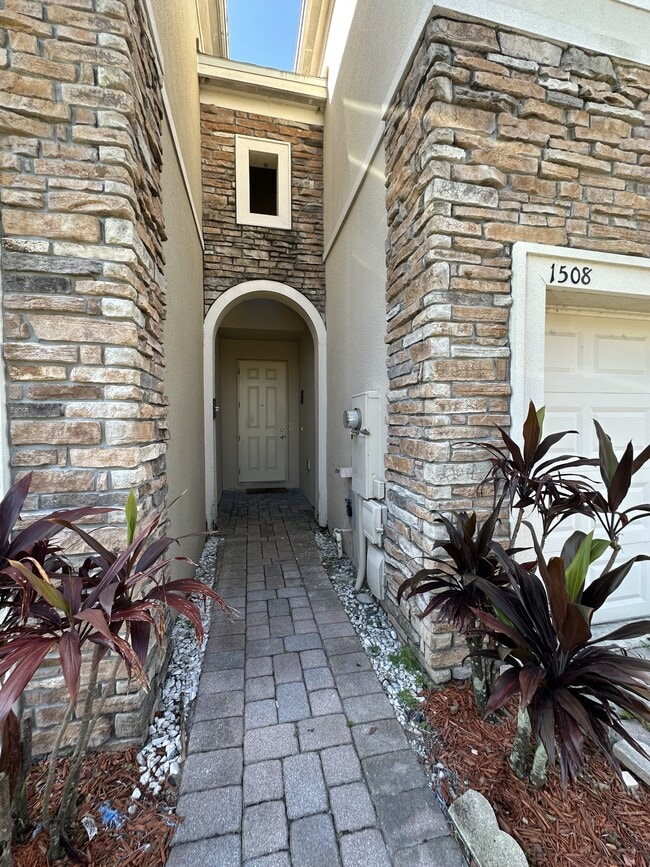 Building Photo - 1508 Portofino Meadows Blvd