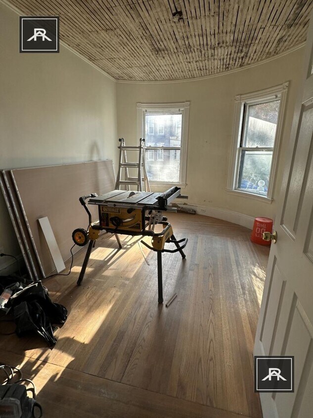 Foto del edificio - 5 bedroom in Allston MA 02134
