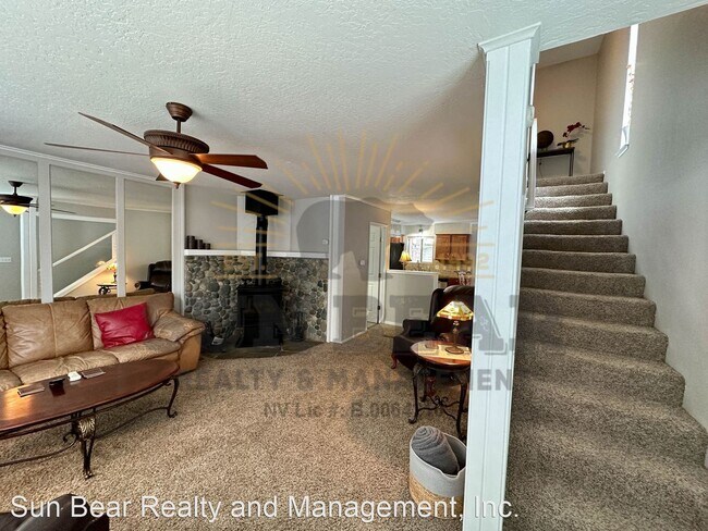 Building Photo - 2 br, 1 bath House - 878 Peepsight Ct.