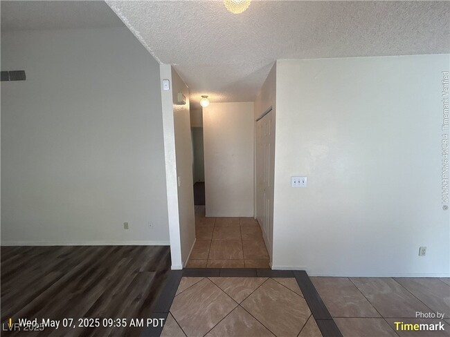 Foto del edificio - 6433 Deadwood Rd
