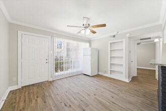 Building Photo - 201 Emerson St