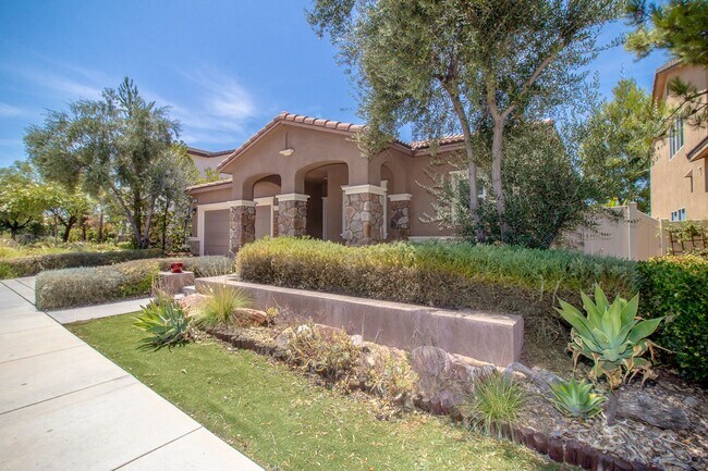 Building Photo - Charming 4 Bed/2 Bath Home In JP Ranch Gat...