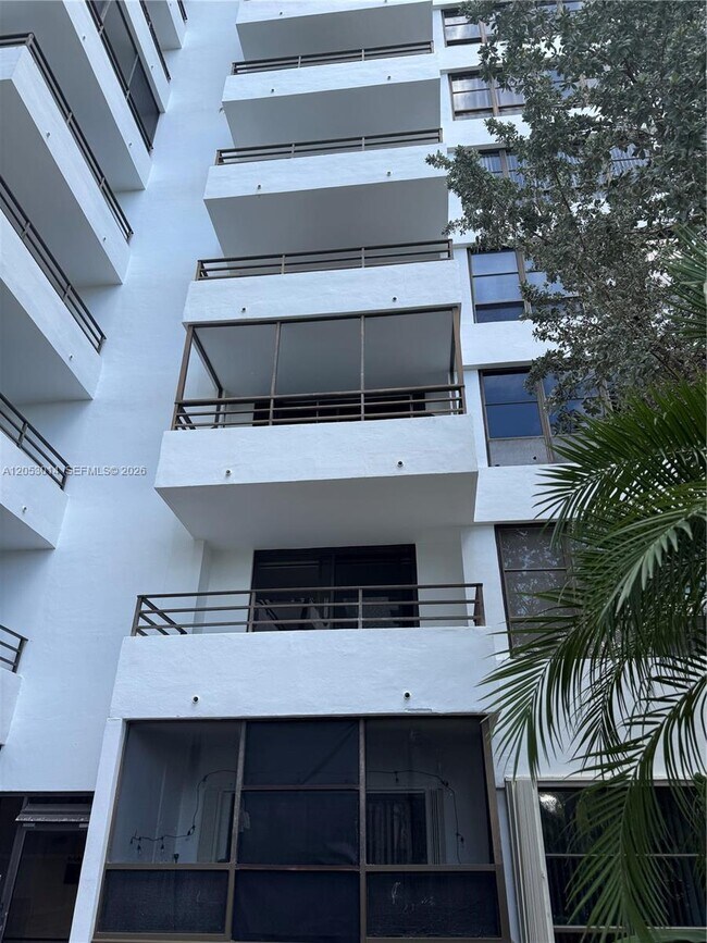 Foto del edificio - 600 Three Islands Boulevard