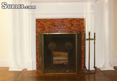 Building Photo - 132 E 80th St