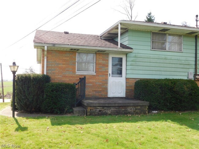 Foto del edificio - 72100 Sharon Rd