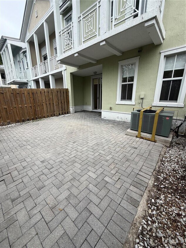 Foto del edificio - 7412 NW 108th Path