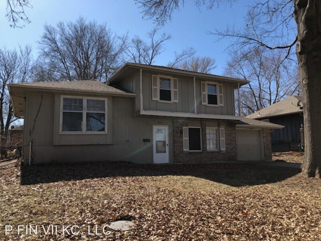Primary Photo - 3 br, 2 bath House - 8401 E 104th St