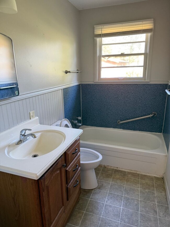 Building Photo - 1114 N 3rd St