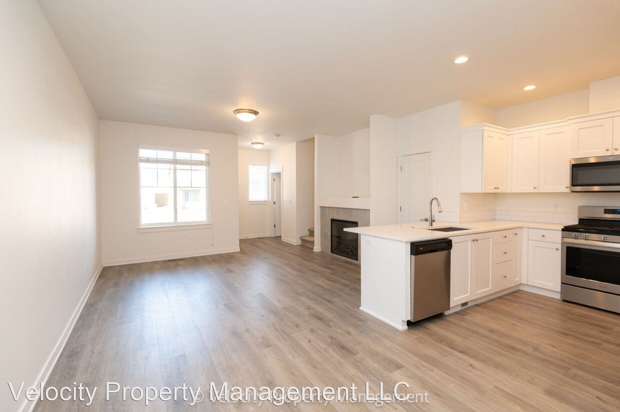 Primary Photo - 3 br, 2.5 bath House - 2552 NE Purcell Blvd.