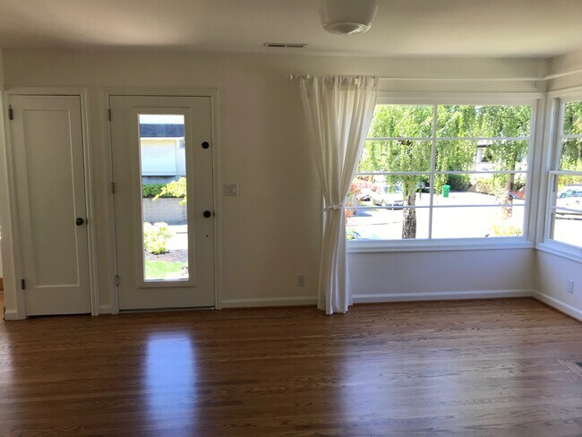 Foto del edificio - 4070 NE 8th Ave