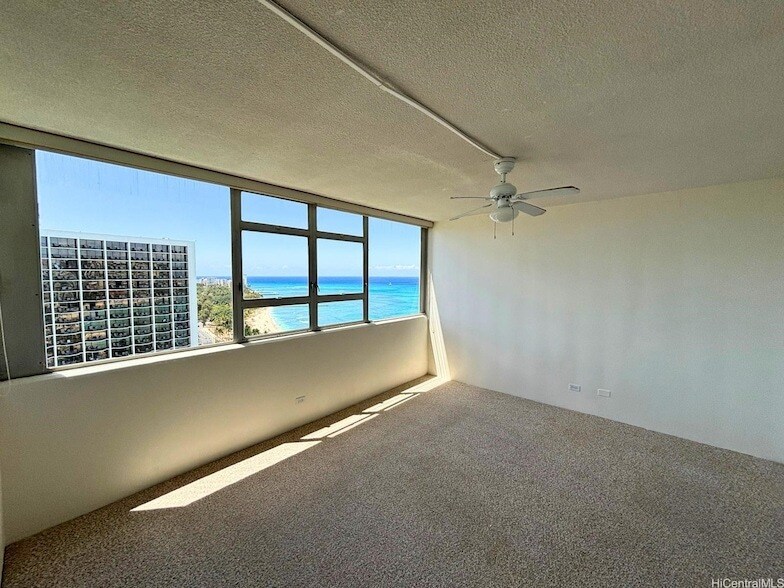 Foto principal - 2500 Kalakaua Ave