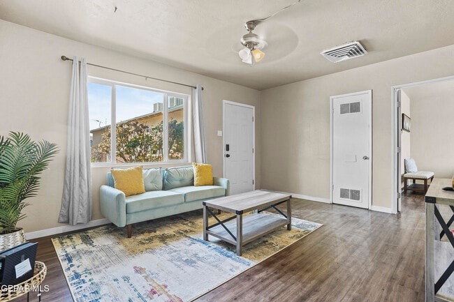 Building Photo - 4030 Idalia Ave