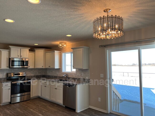 Foto del edificio - 1317 12th St SE