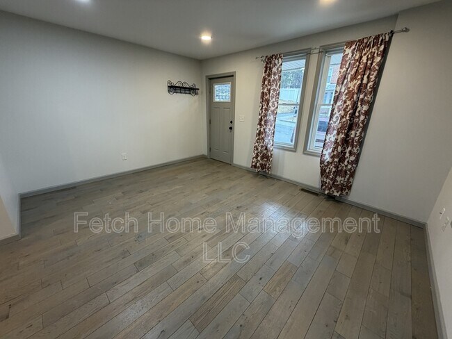 Foto del edificio - 34 N Lee St