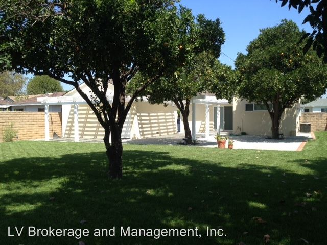 Foto del edificio - 9030 Rosehedge Dr