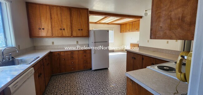 Foto del edificio - 788 W 11th Ave