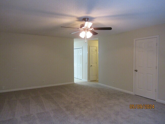 Foto del edificio - 164 Gertrude Dr