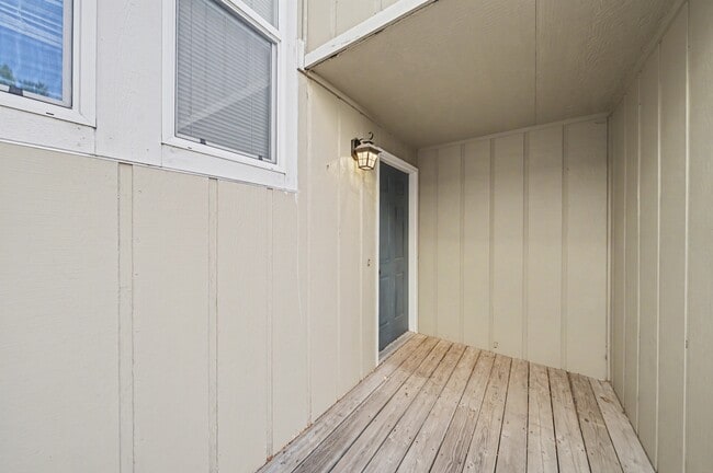 Foto del edificio - 1018 Davidson Dr