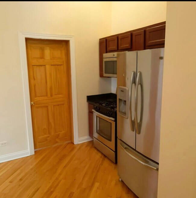 Foto del edificio - 1100 W Taylor St