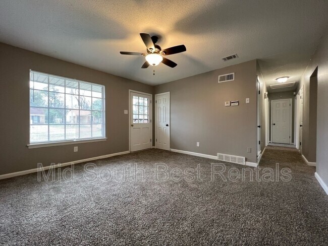 Building Photo - 5228 Breckenwood Dr