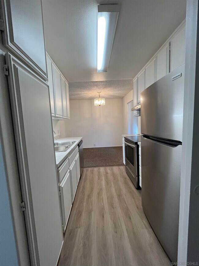 Foto del edificio - 1235 Parker Pl