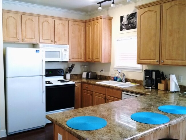 Cocina - 7721 Oak St