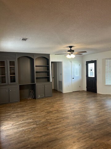 Foto del edificio - 90 Live Oak St