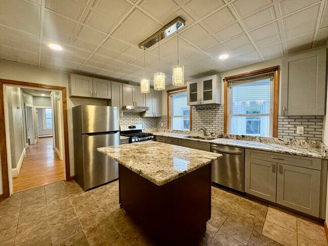 Foto del edificio - 372 Prospect St