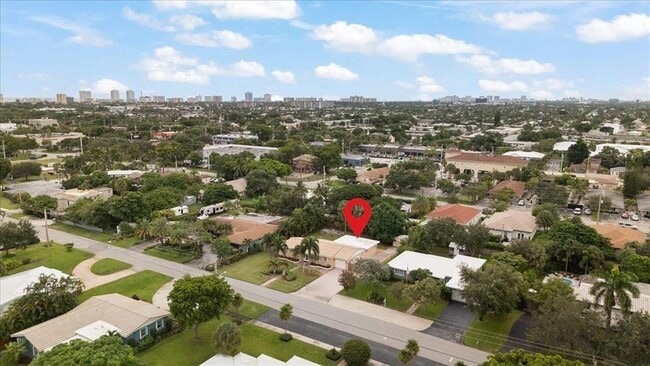 Building Photo - 724 NE 2nd St